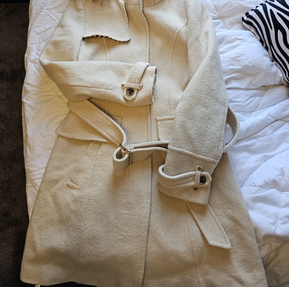 Coat with removable fur hoodie - Picture 8 of 8